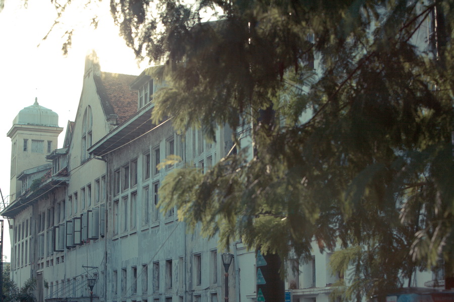 같은 사진을 두개의 버전으로 올려 봅니다. 