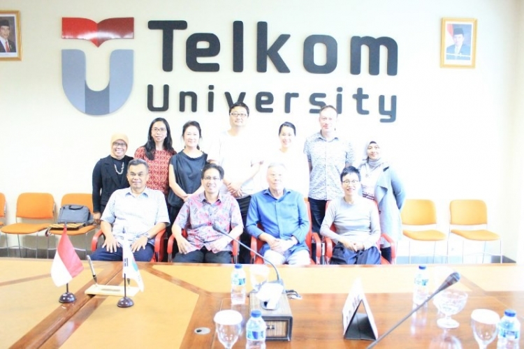 게시_Telkom University MOU 체결 후 (2).jpg